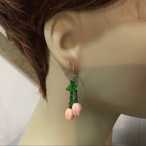 Totally Tulip. SPRING FLOWERS Drop earrings. Coral